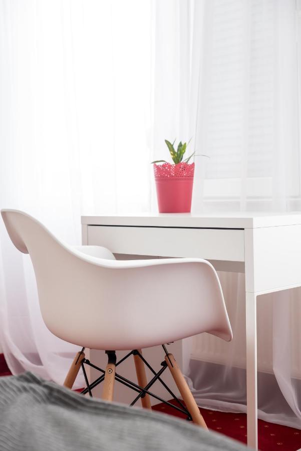 Bao Apartament & Rooms Орадеа Екстериор снимка