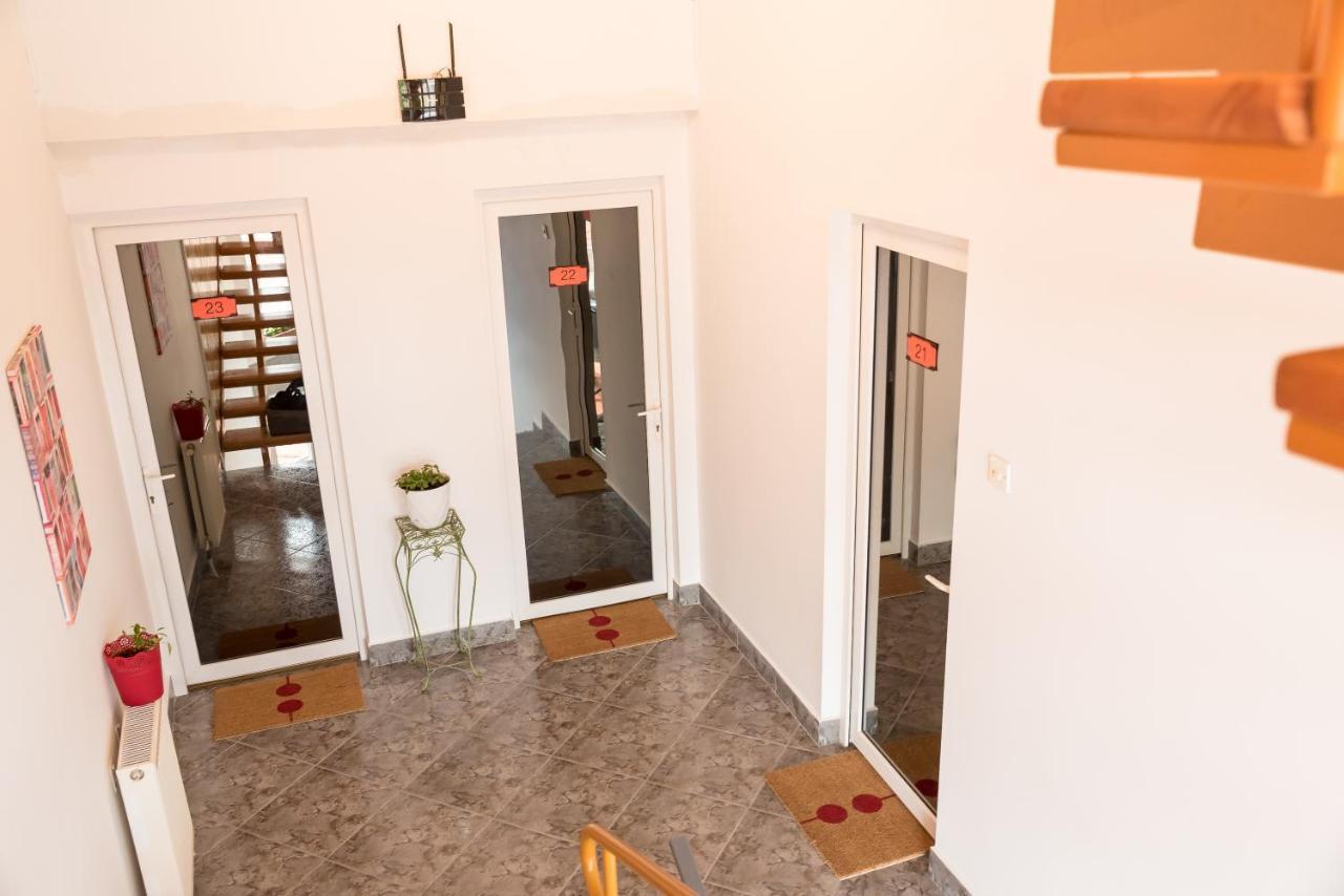Bao Apartament & Rooms Орадеа Екстериор снимка